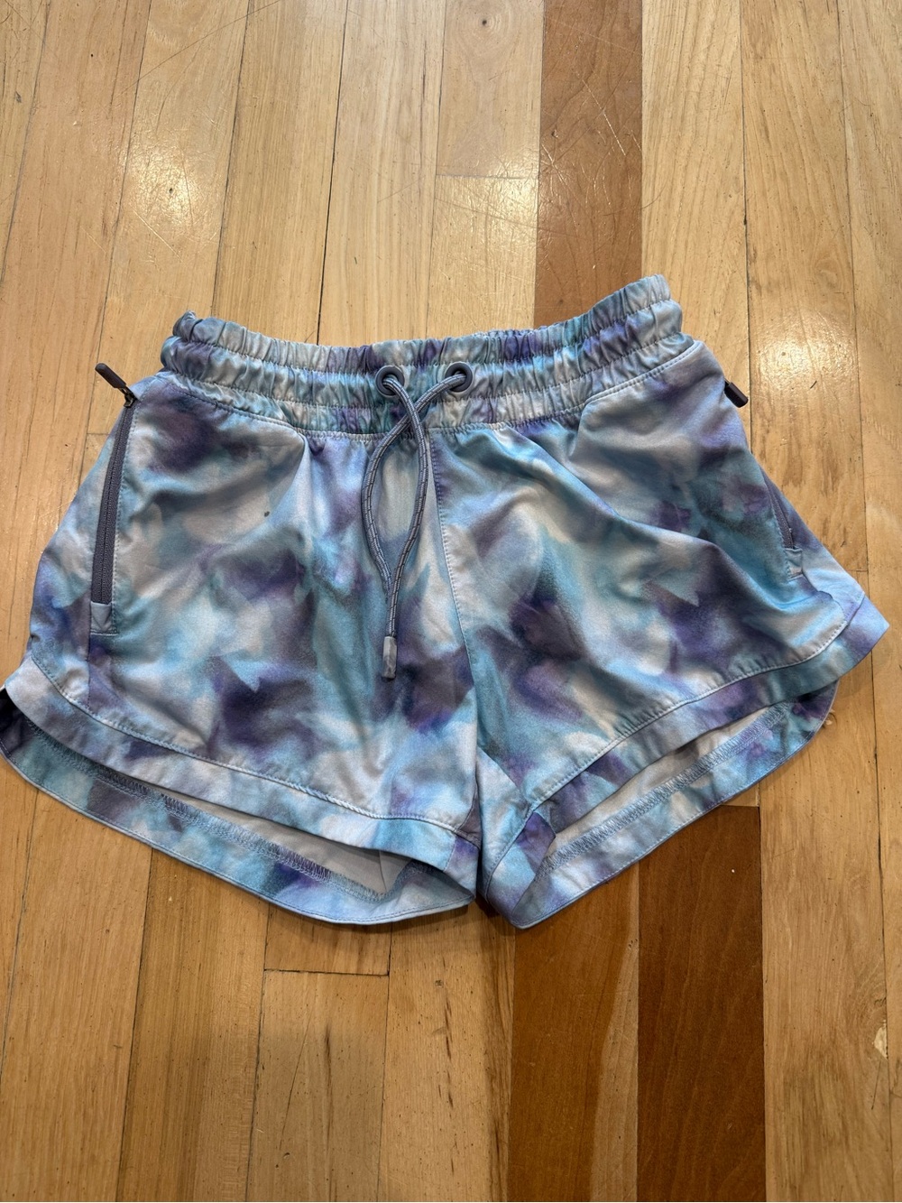 Girls size 8/10 Athleta shorts